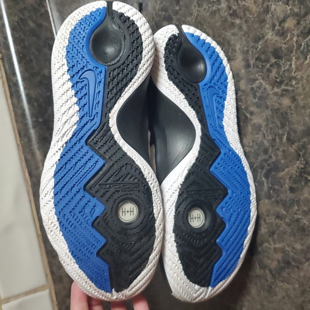SOLD**Nike Kyrie Flytrap Hyper Colbalt sz 9 - Picture 8 of 10